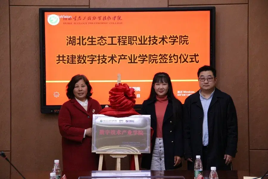 1683793370852885 (1).jpg